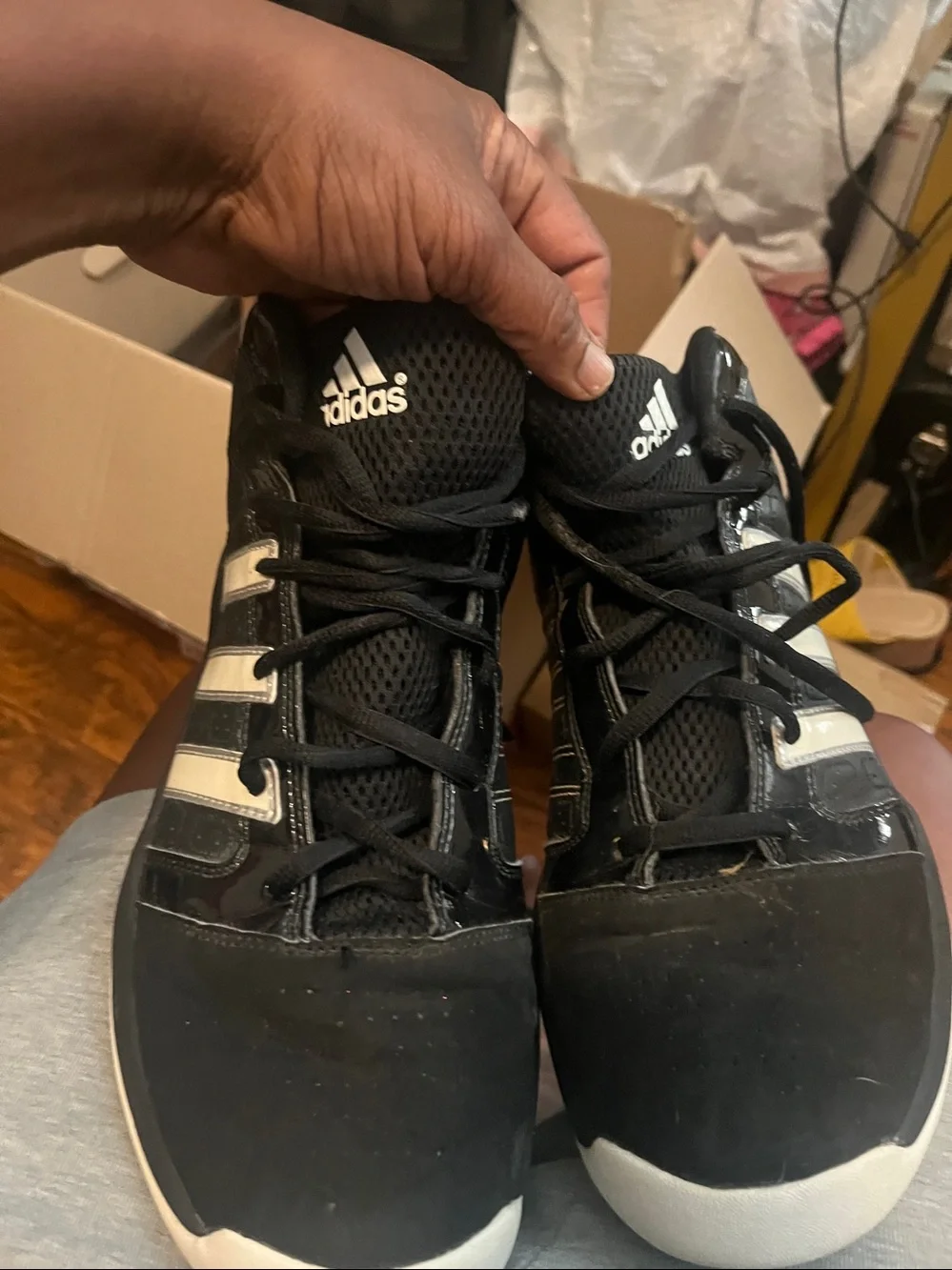adidas classic black